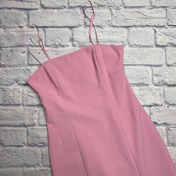 NEW Finders Keepers Magdalena Dress in Lilac Pink - Picture 3 of 8